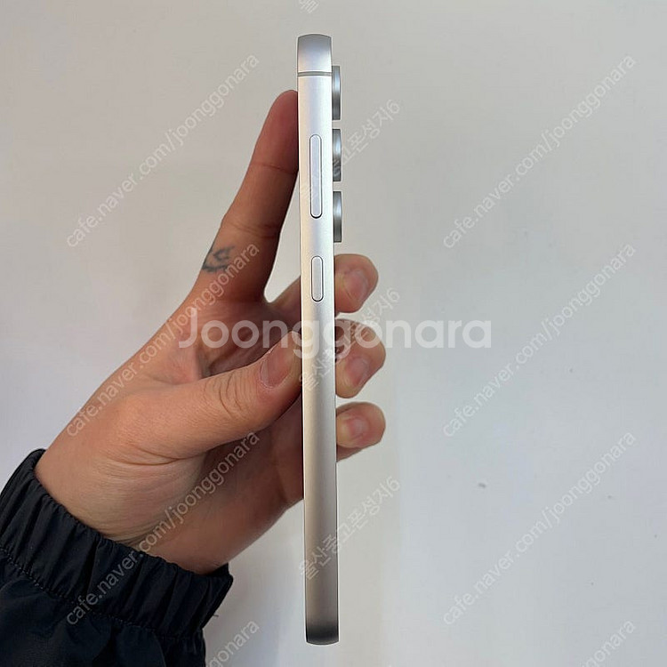 59954 갤럭시S23FE (S711) 크림 256GB 판매합니다 45만원 텔레그램OK--6